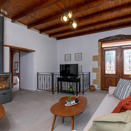 Alia Stone Villa-Ideal For Families-Heated Pool Nohia Екстериор снимка