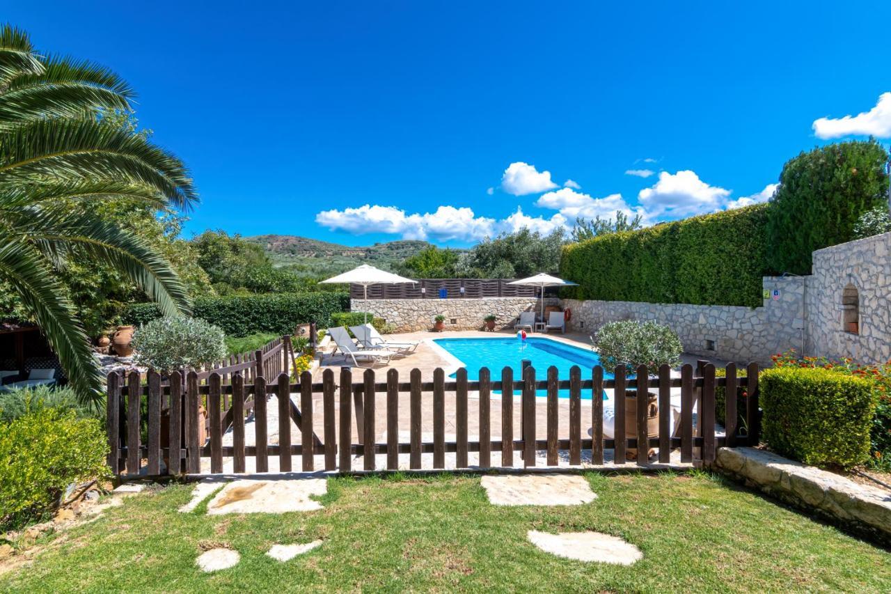 Alia Stone Villa-Ideal For Families-Heated Pool Nohia Екстериор снимка