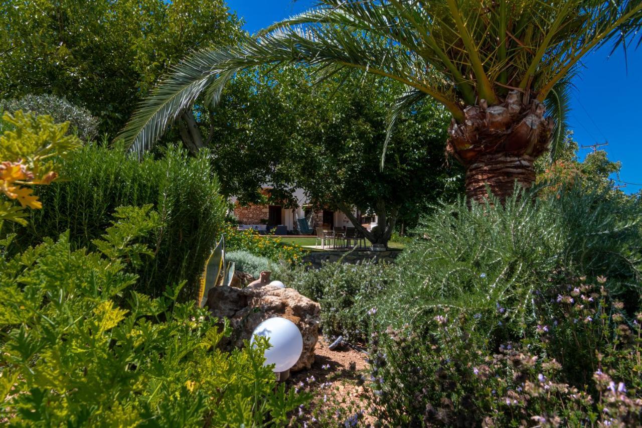 Alia Stone Villa-Ideal For Families-Heated Pool Nohia Екстериор снимка