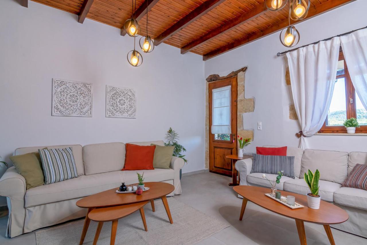 Alia Stone Villa-Ideal For Families-Heated Pool Nohia Екстериор снимка