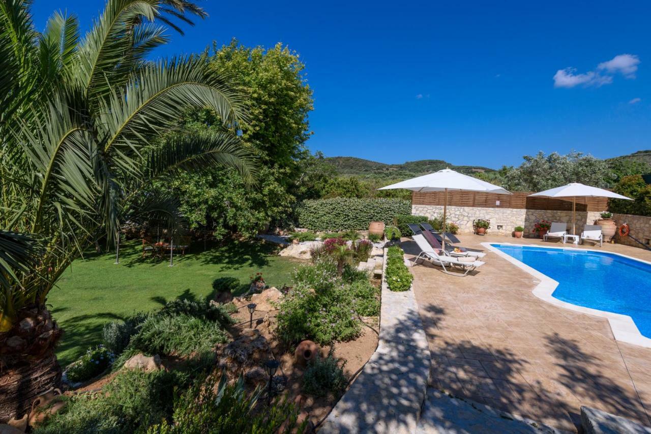 Alia Stone Villa-Ideal For Families-Heated Pool Nohia Екстериор снимка