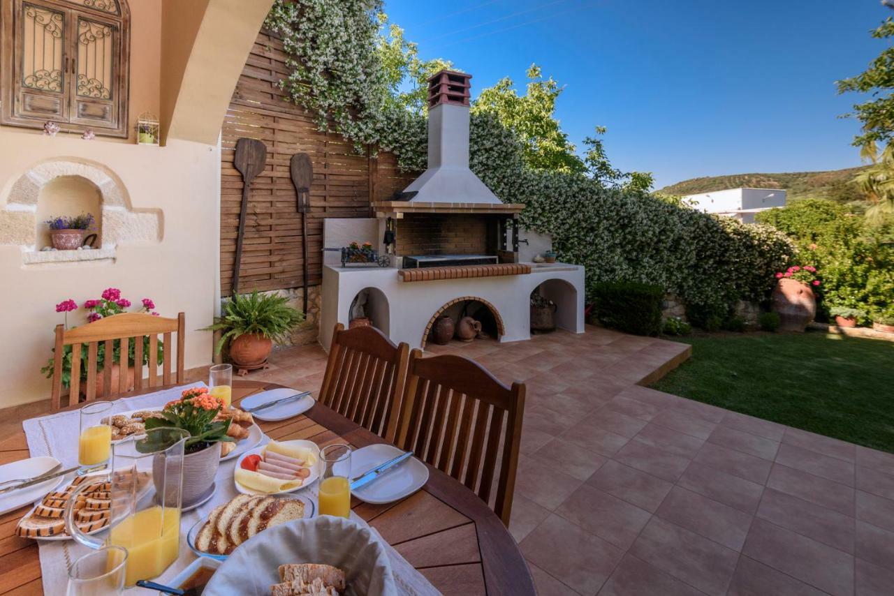 Alia Stone Villa-Ideal For Families-Heated Pool Nohia Екстериор снимка