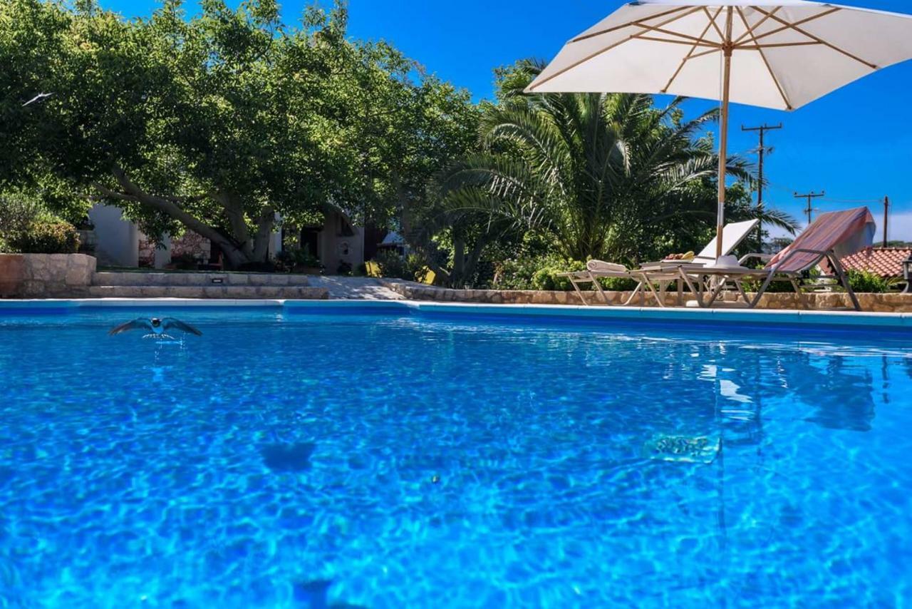 Alia Stone Villa-Ideal For Families-Heated Pool Nohia Екстериор снимка