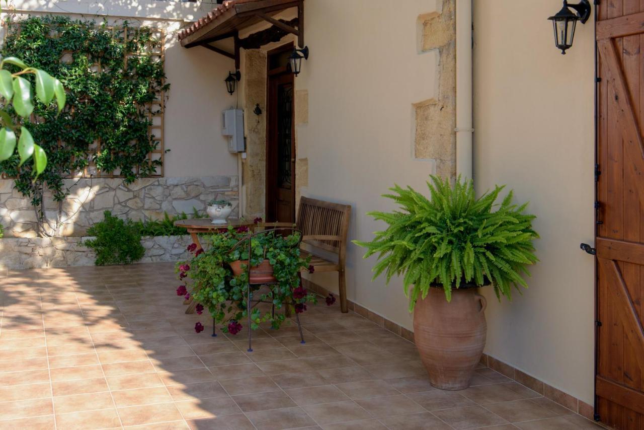 Alia Stone Villa-Ideal For Families-Heated Pool Nohia Екстериор снимка