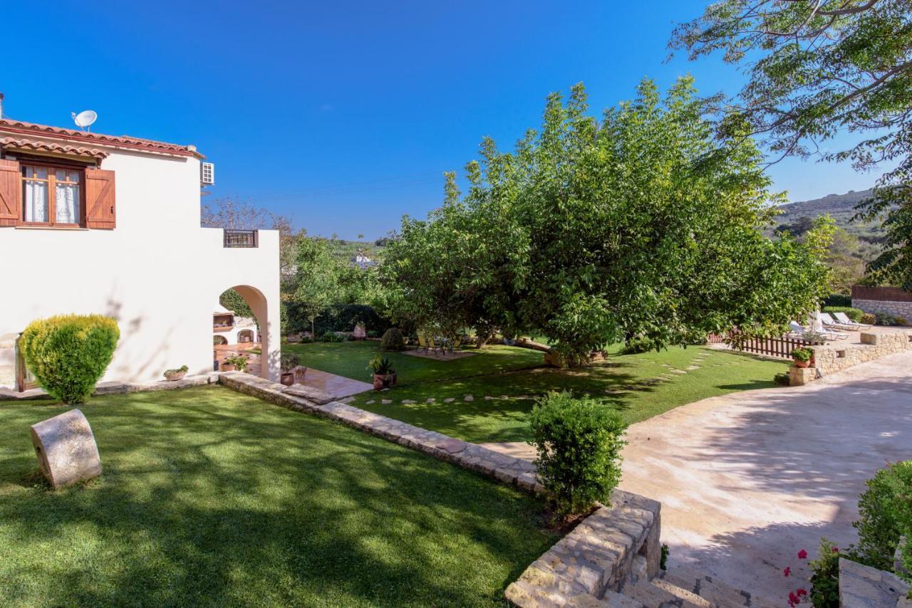 Alia Stone Villa-Ideal For Families-Heated Pool Nohia Екстериор снимка